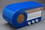 Bright Blue Plexon + Lucite CYARTS B Deluxe ”Bullet” Radio from 1946